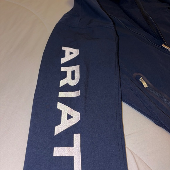 Ariat Jacket - Picture 2 of 8